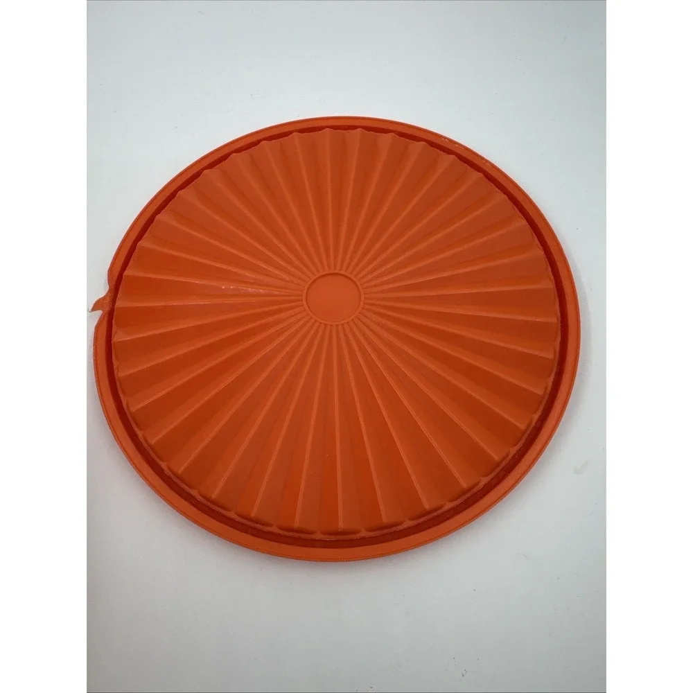 Vintage Tupperware 1204-7 And 1204-4‎ Orange And Green With Lids 1205-9